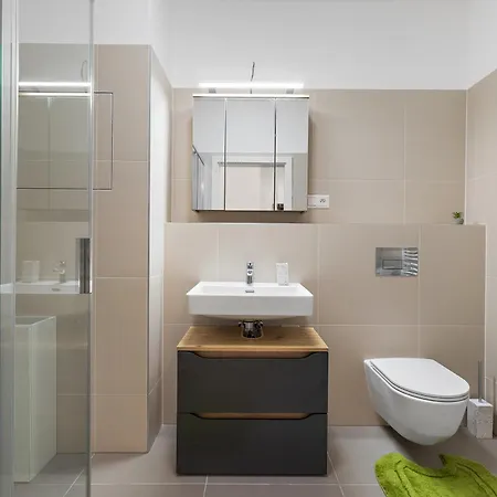 Moderny S Parkovanim V Novostavbe Apartment