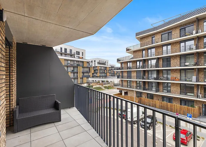 Moderny S Parkovanim V Novostavbe