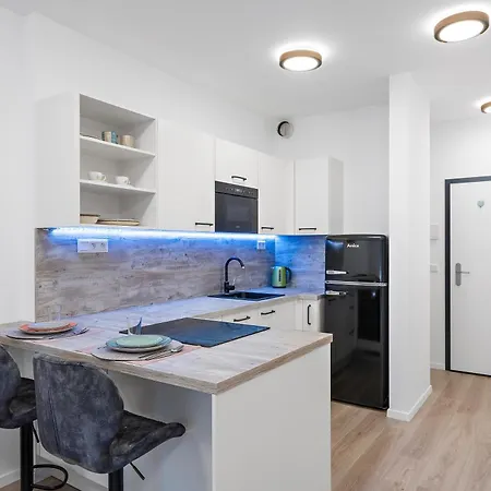 Moderny S Parkovanim V Novostavbe * Bratislava